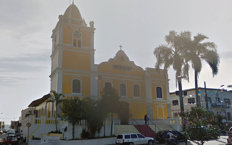 Coroa de Flores Itapecerica da Serra