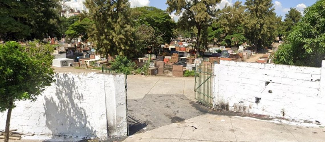 Cemitério-da-Lapa-coroa-de-flores